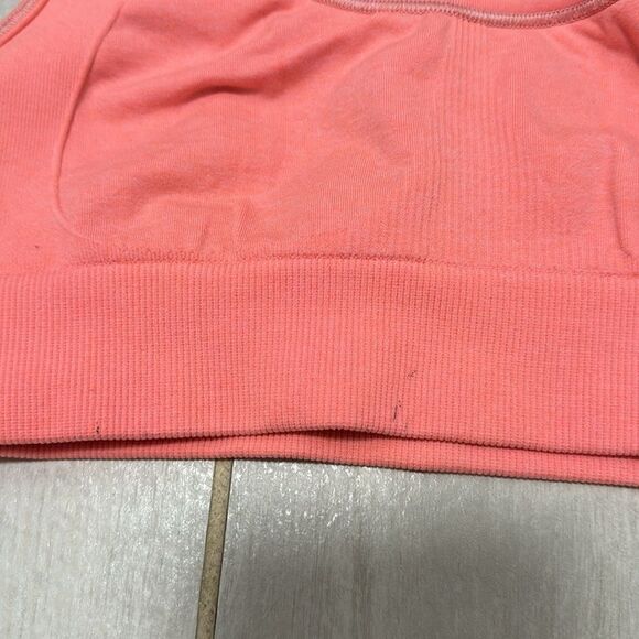 Lululemon pink bra 4 - Picture 2 of 3